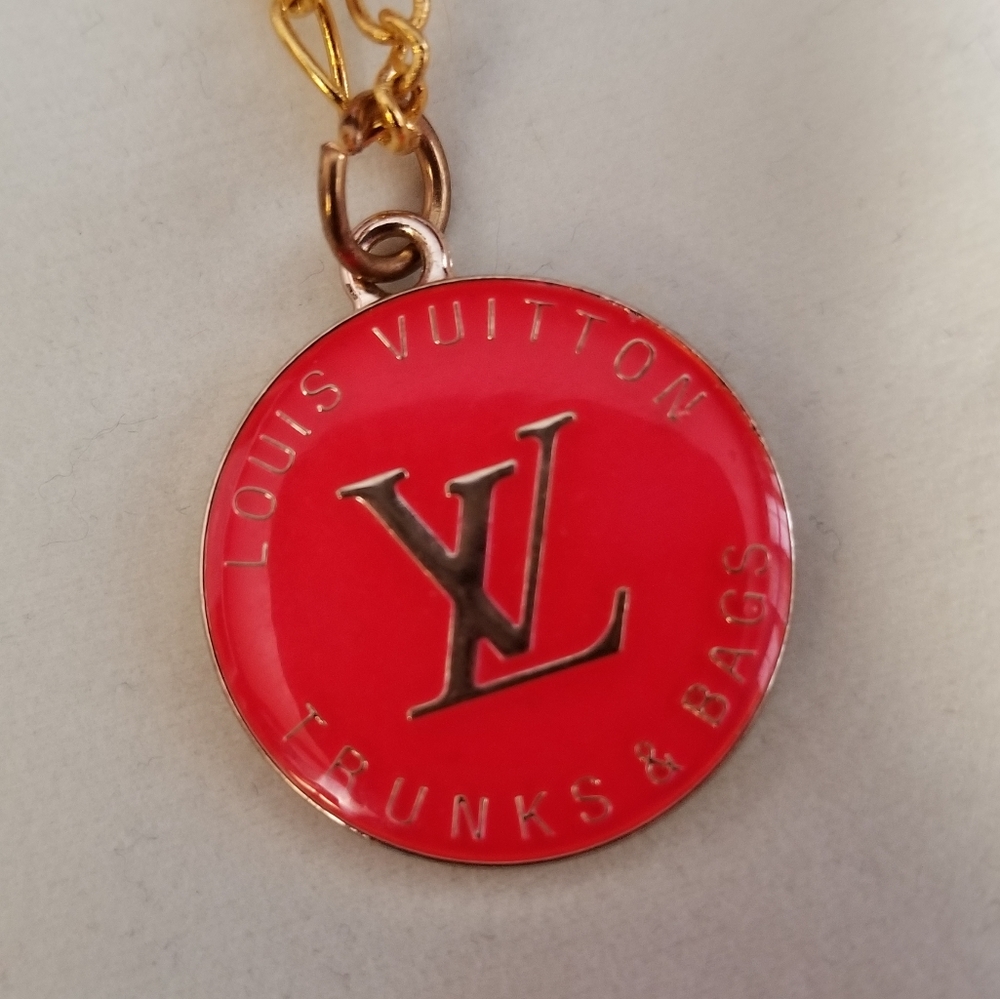 TRUNKS AND BAGS CHARM NEON RED - Picture 2 of 7